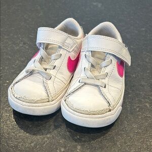 Kids Nike Court Legacy size 7C